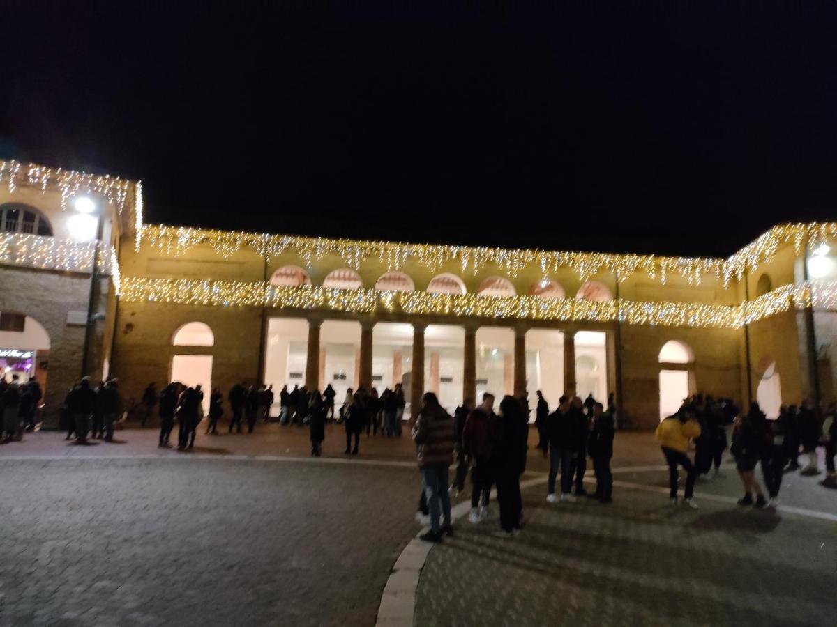La Romantica Camere E Wellness Senigallia Buitenkant foto
