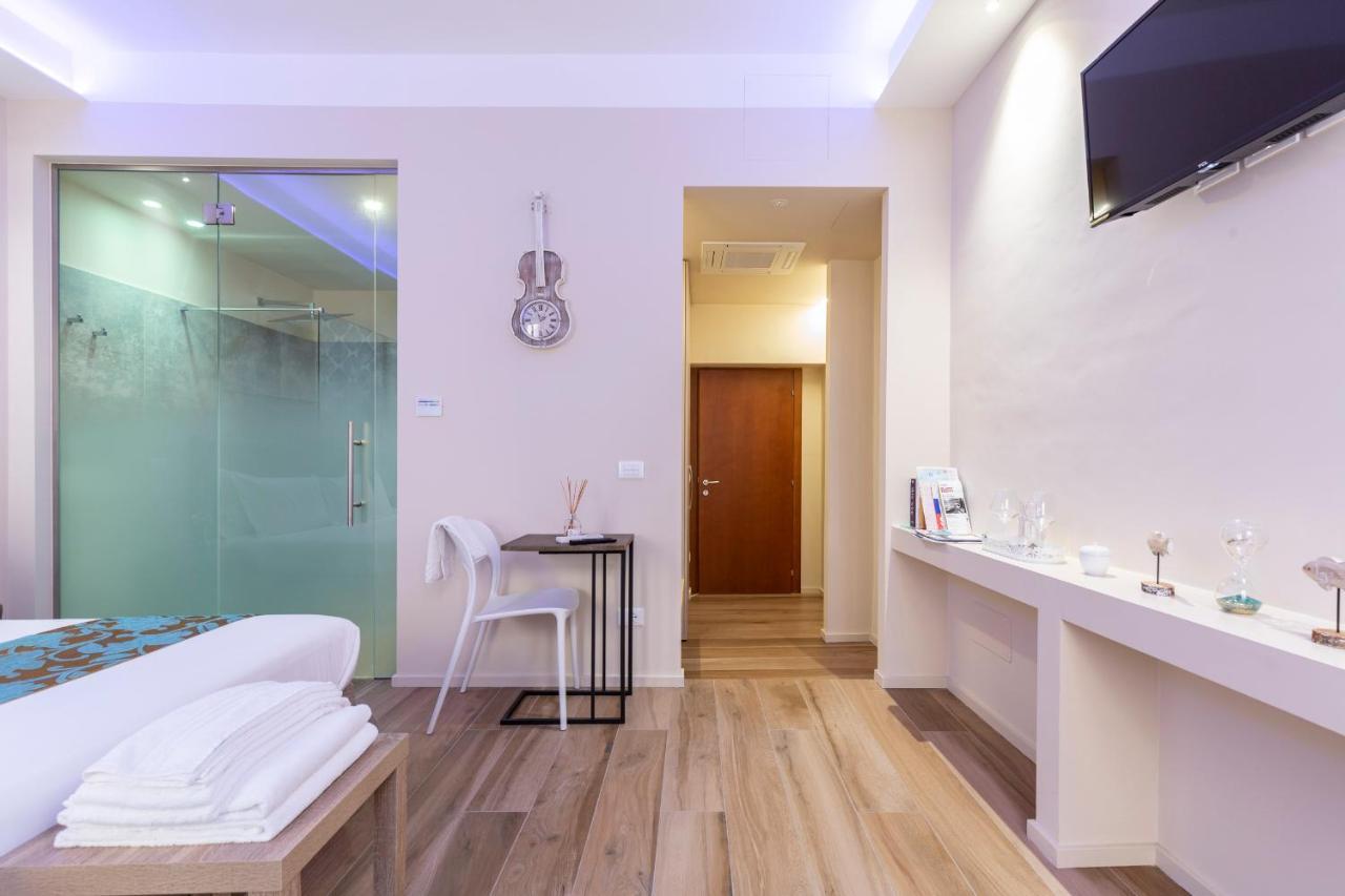 La Romantica Camere E Wellness Senigallia Buitenkant foto