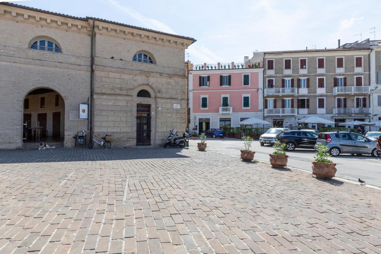 La Romantica Camere E Wellness Senigallia Buitenkant foto