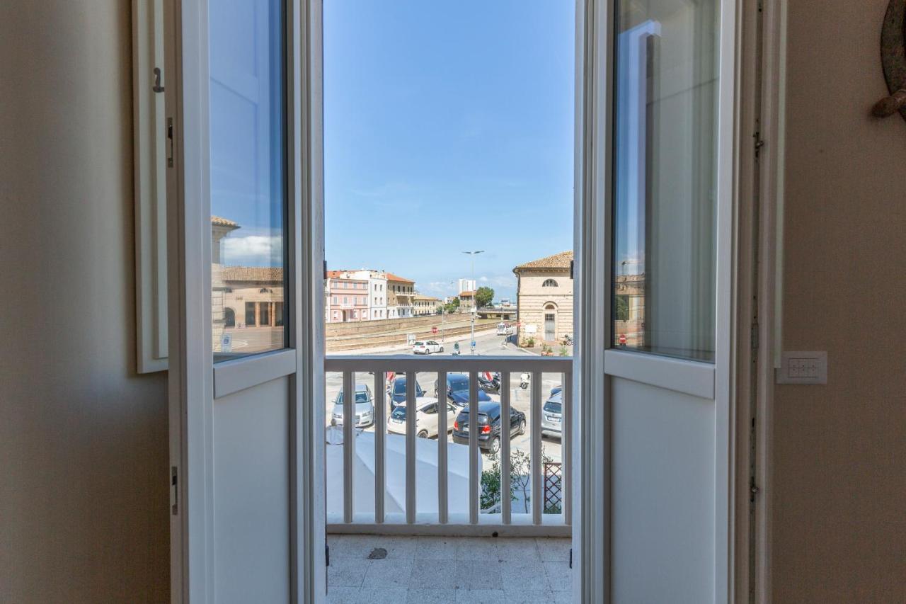 La Romantica Camere E Wellness Senigallia Buitenkant foto